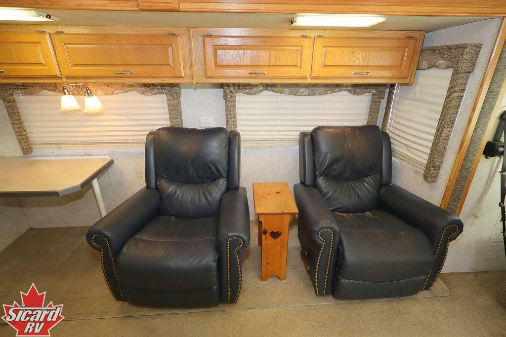 2005 MONACO MONARCH SE 30PDD