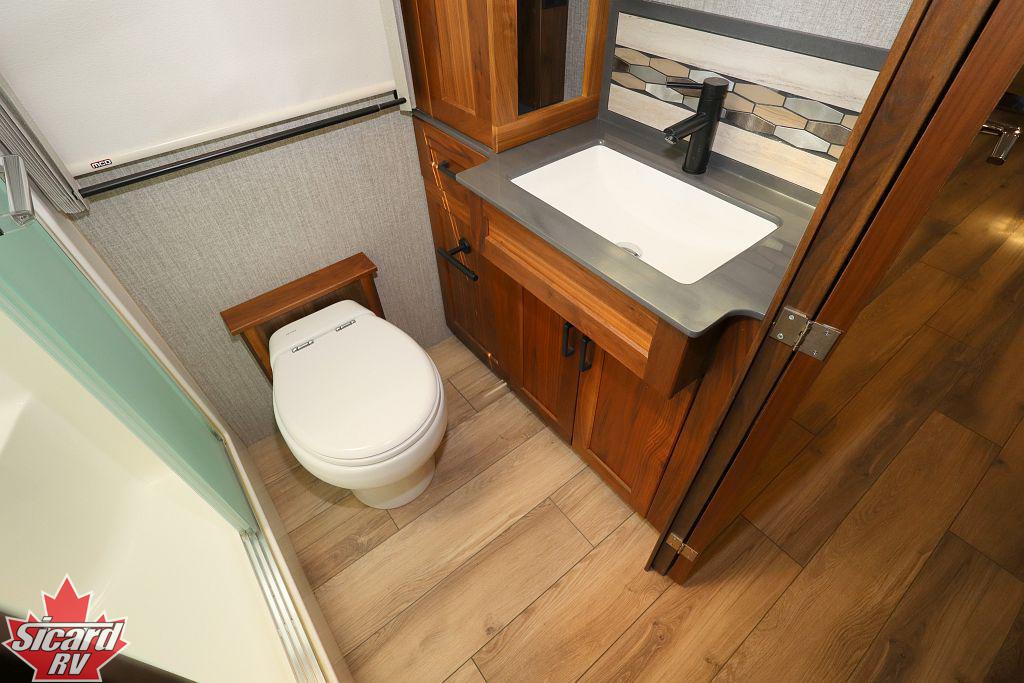 2023 WINNEBAGO JOURNEY 34N