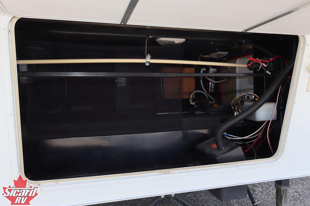 2009 FOREST RIVER WILDCAT 32QBBS
