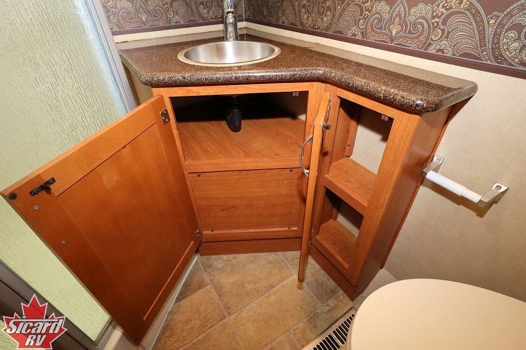 2012 HOLIDAY RAMBLER VACATIONER 36SBT
