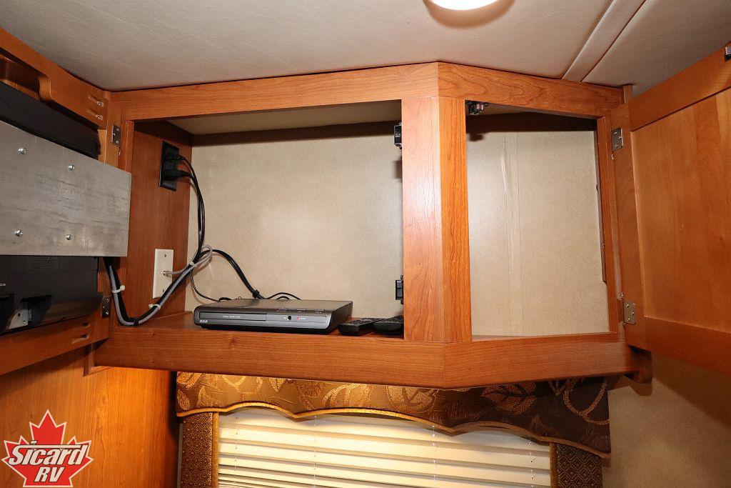 2012 HOLIDAY RAMBLER VACATIONER 36SBT