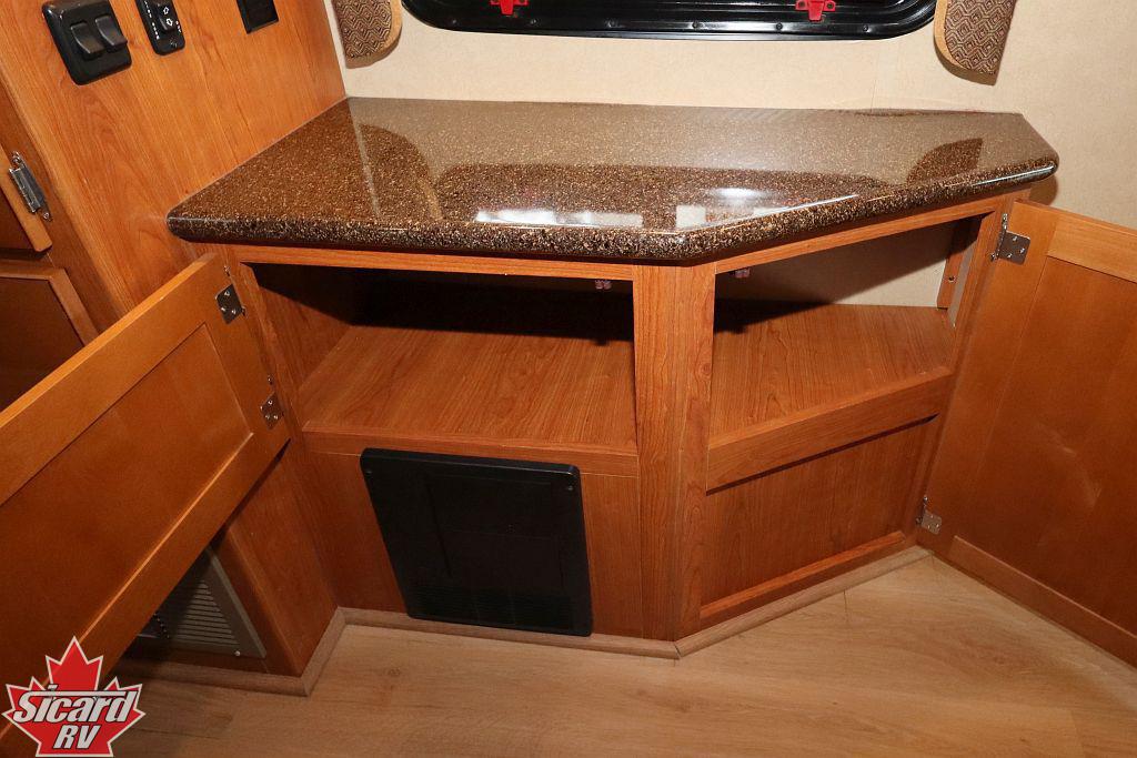 2012 HOLIDAY RAMBLER VACATIONER 36SBT