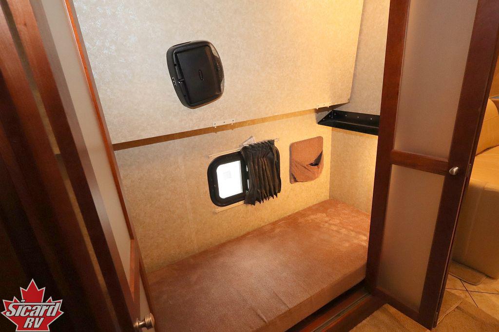 2011 WINNEBAGO JOURNEY EXPRESS 39N