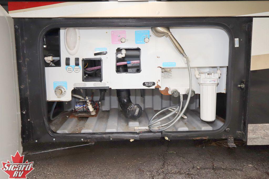 2011 WINNEBAGO JOURNEY EXPRESS 39N