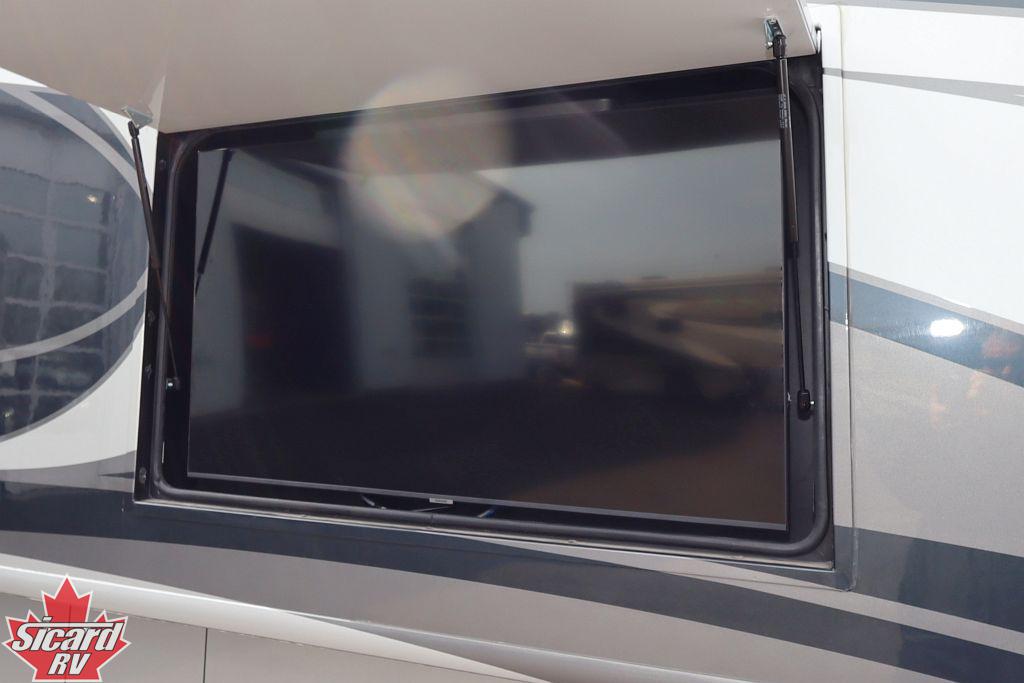 2022 FLEETWOOD DISCOVERY LXE 40M