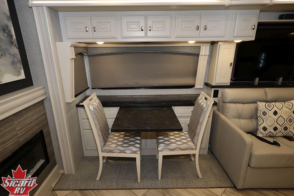 2022 FLEETWOOD DISCOVERY LXE 40M