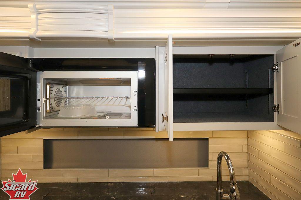 2022 FLEETWOOD DISCOVERY LXE 40M