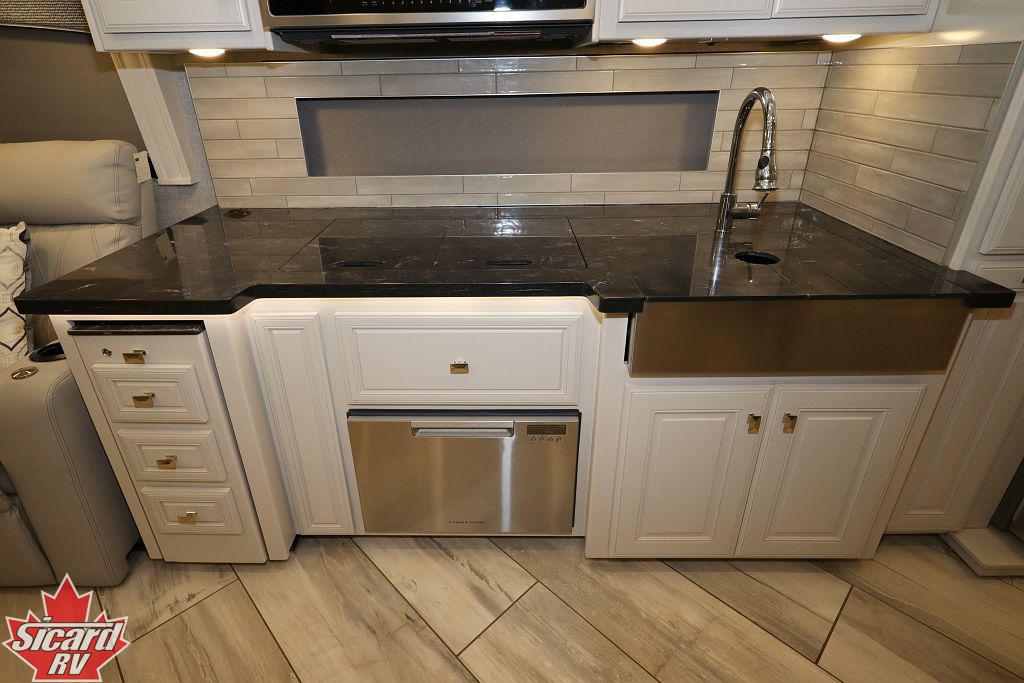 2022 FLEETWOOD DISCOVERY LXE 40M