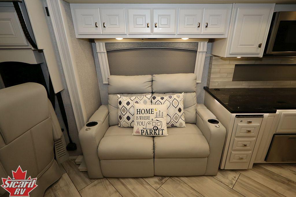 2022 FLEETWOOD DISCOVERY LXE 40M