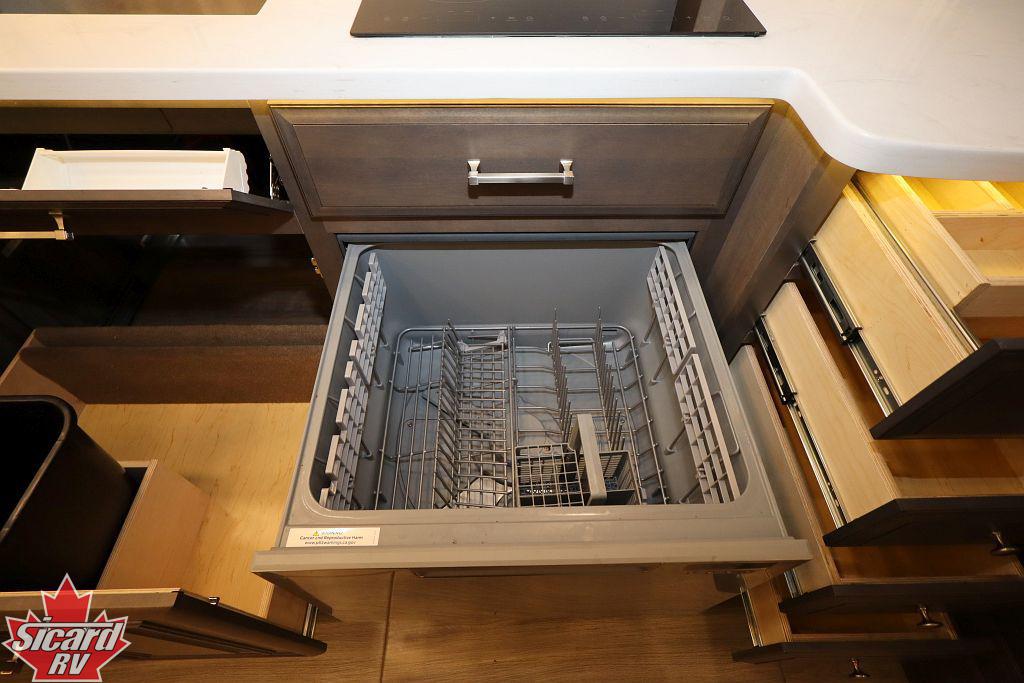 2025 ENTEGRA COACH ASPIRE 44V