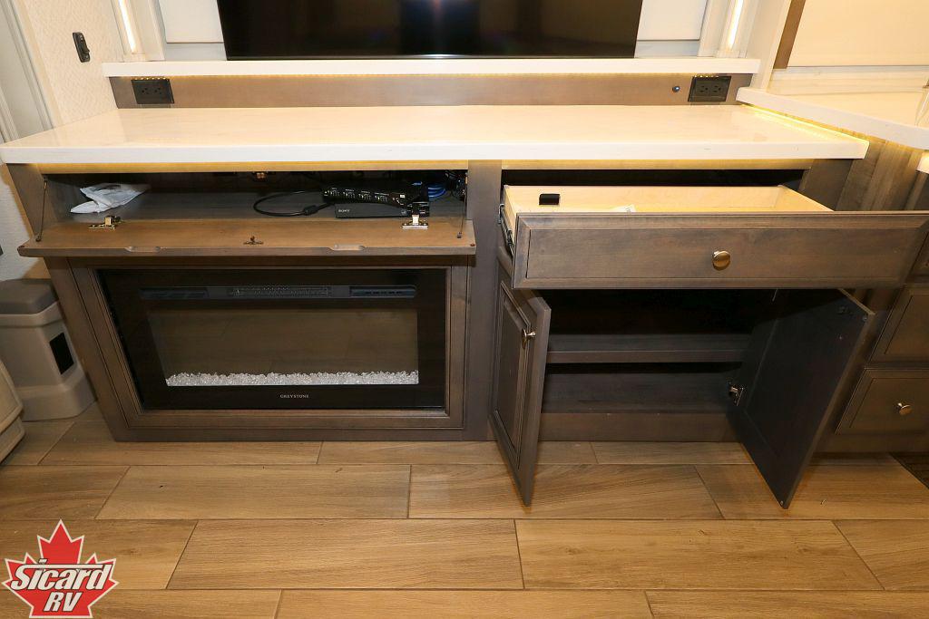 2025 ENTEGRA COACH ASPIRE 44V