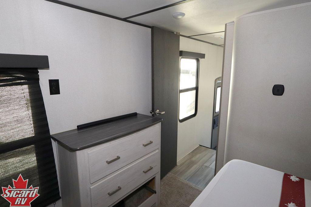 2021 KEYSTONE SPRINTER LIMITED 3190RLS