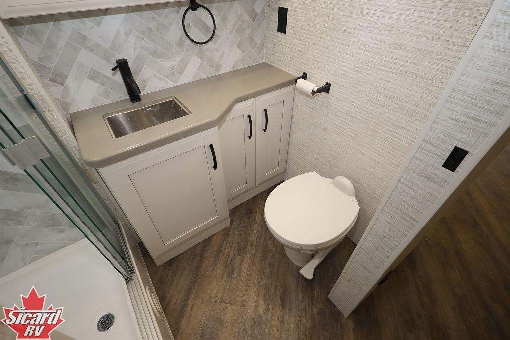 2025 JAYCO SENECA 37L