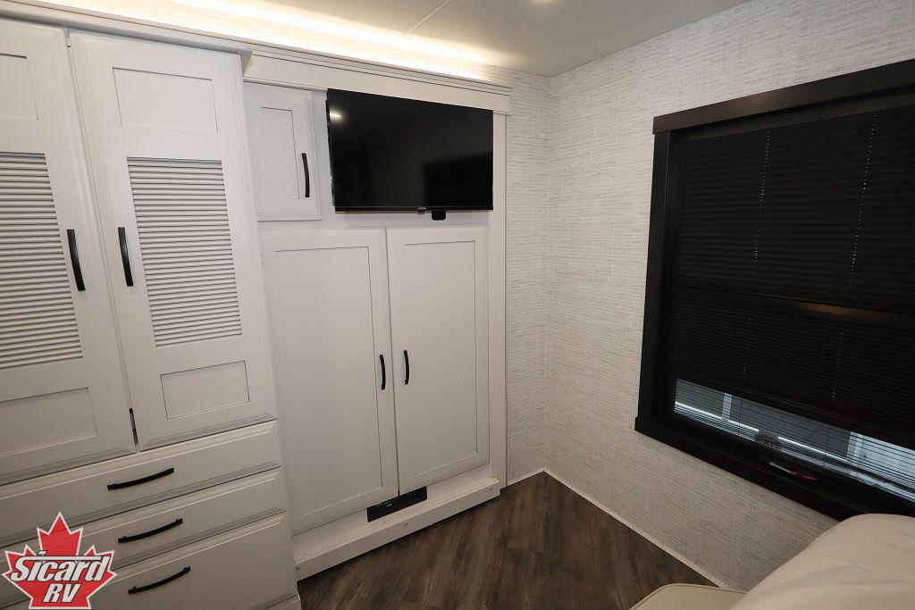 2025 JAYCO SENECA 37L