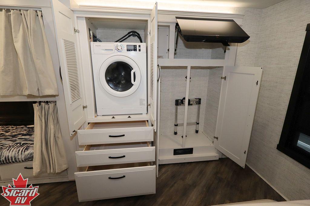 2025 JAYCO SENECA 37L