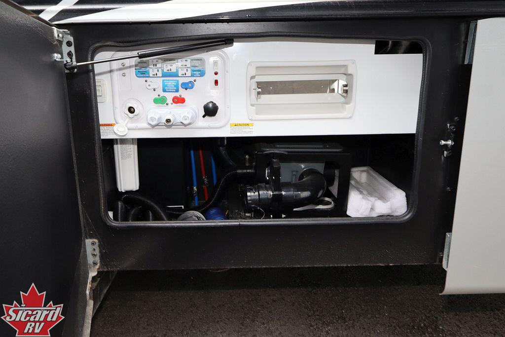 2025 JAYCO SENECA 37L