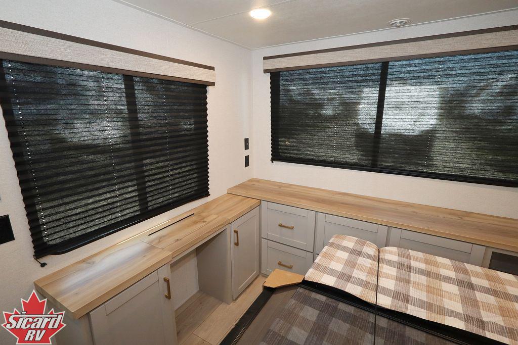 2027 JAYCO BUNGALOW DS 401LOFT