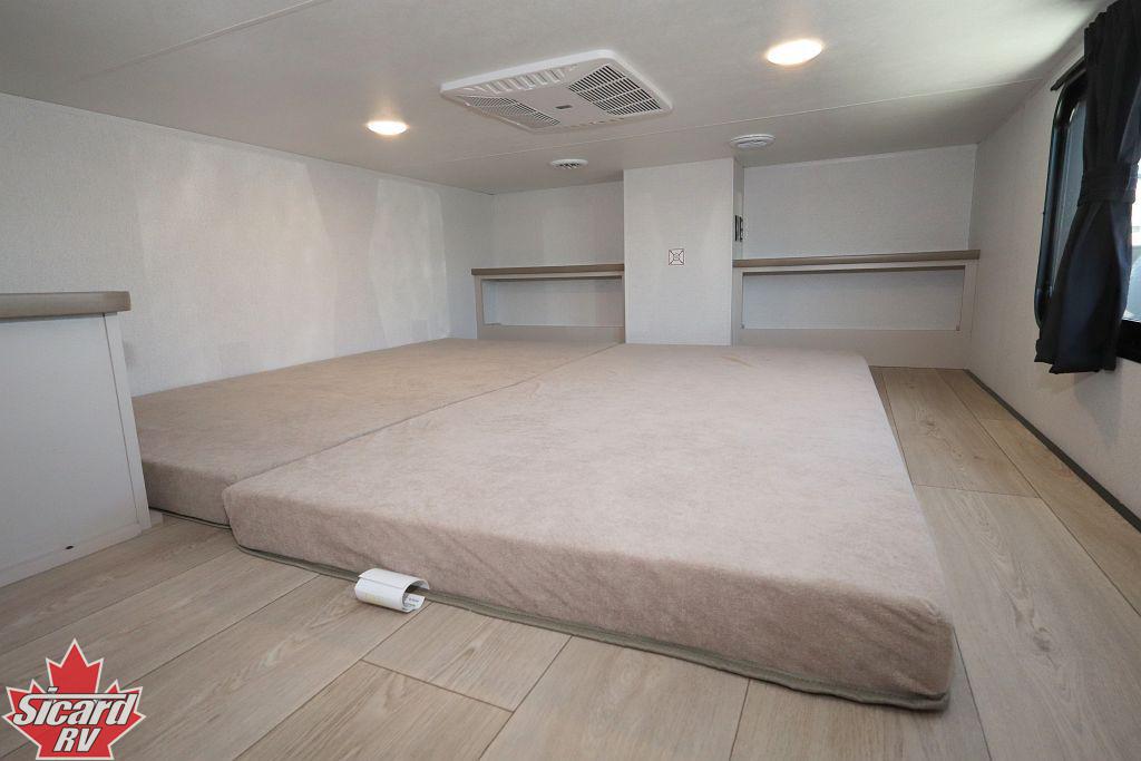2027 JAYCO BUNGALOW DS 404LOFT