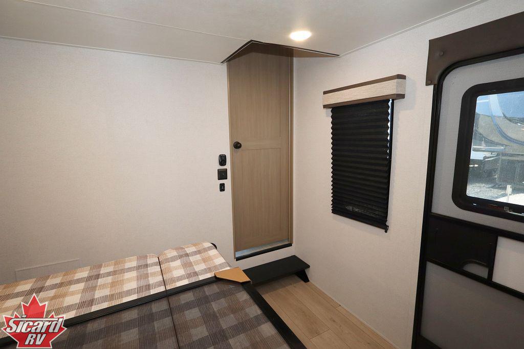 2027 JAYCO BUNGALOW DS 404LOFT