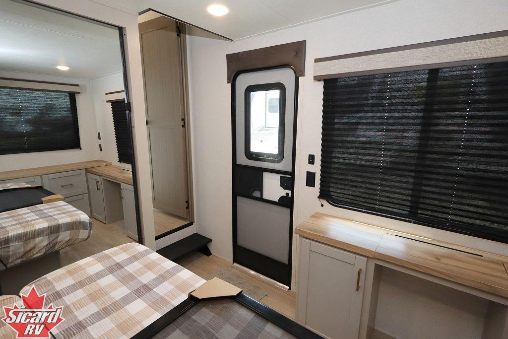 2027 JAYCO BUNGALOW DS 401LOFT