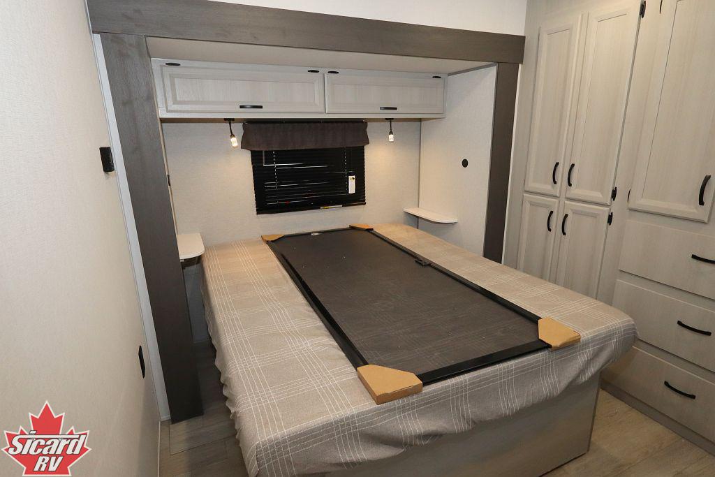 2027 FOREST RIVER AURORA 40BHTS