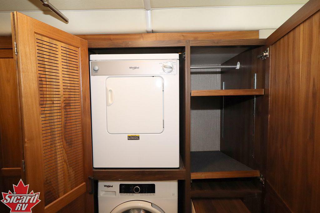 2022 WINNEBAGO JOURNEY 40P