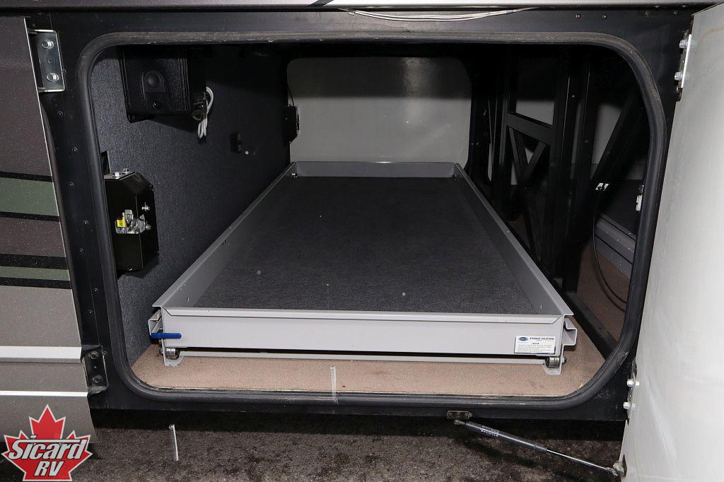 2022 WINNEBAGO JOURNEY 40P