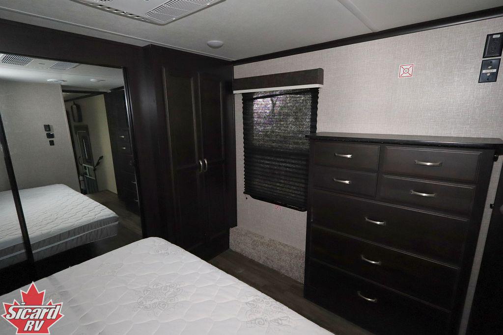 2023 JAYCO SEISMIC 405