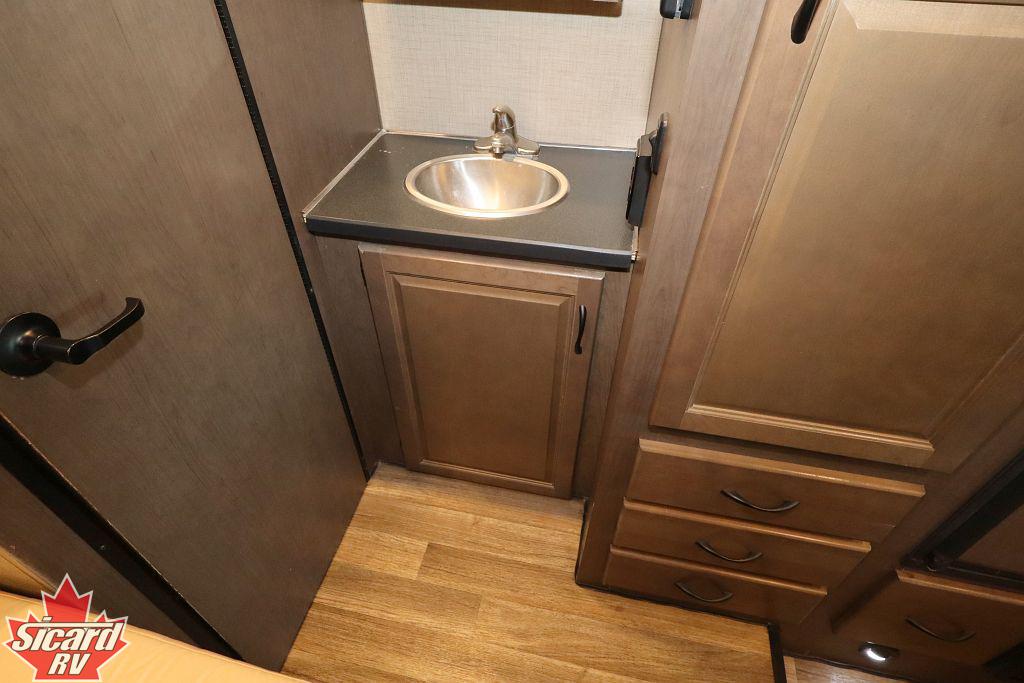 2018 THOR MAJESTIC 23A