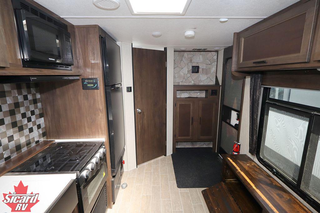 2020 FOREST RIVER GREY WOLF LIMITED 26RRBL
