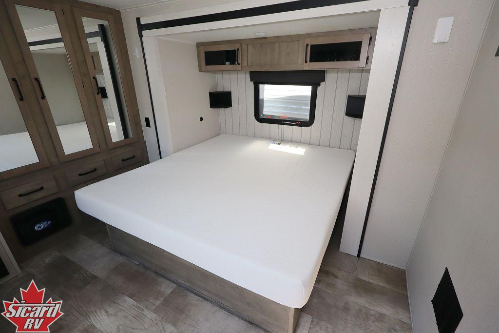 2024 PALOMINO PUMA 402LFT