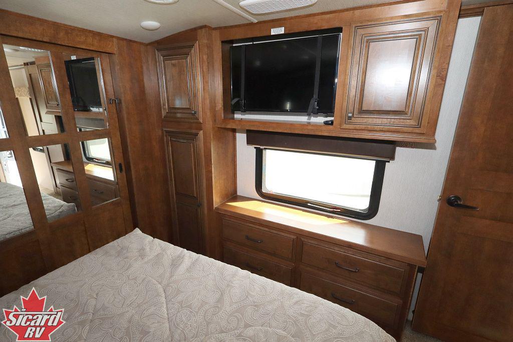2018 HEARTLAND BIG HORN 3160EL