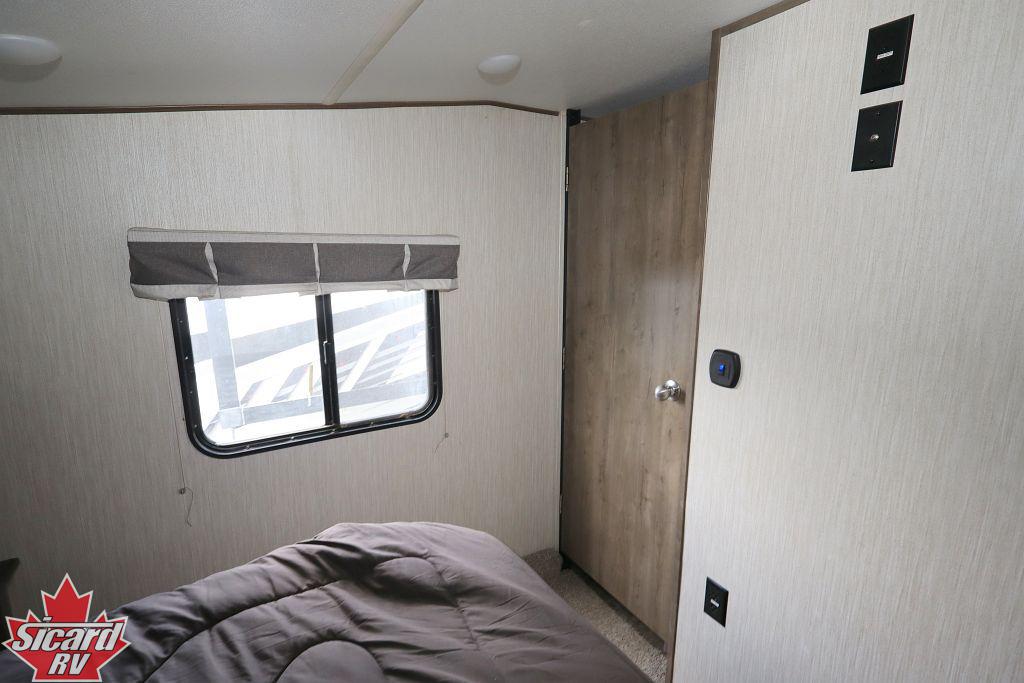 2020 FOREST RIVER SABRE 301BH