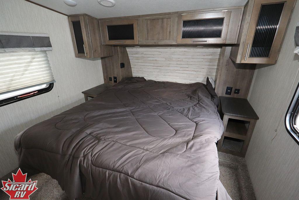 2020 FOREST RIVER SABRE 301BH