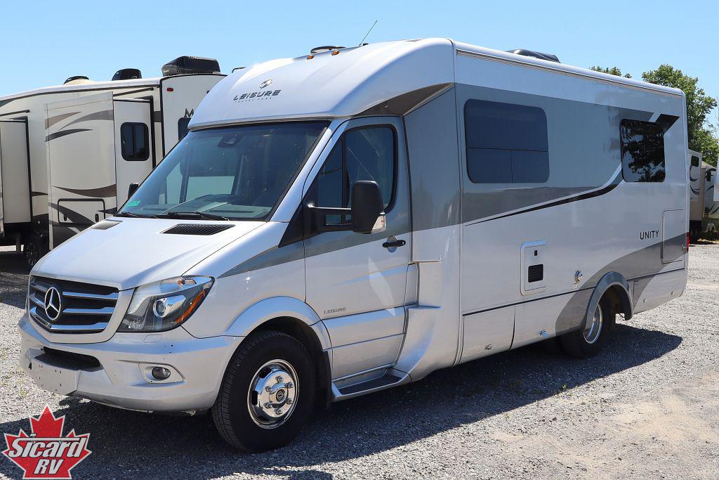 2017 LEISURE TRAVEL VANS UNITY 24IB