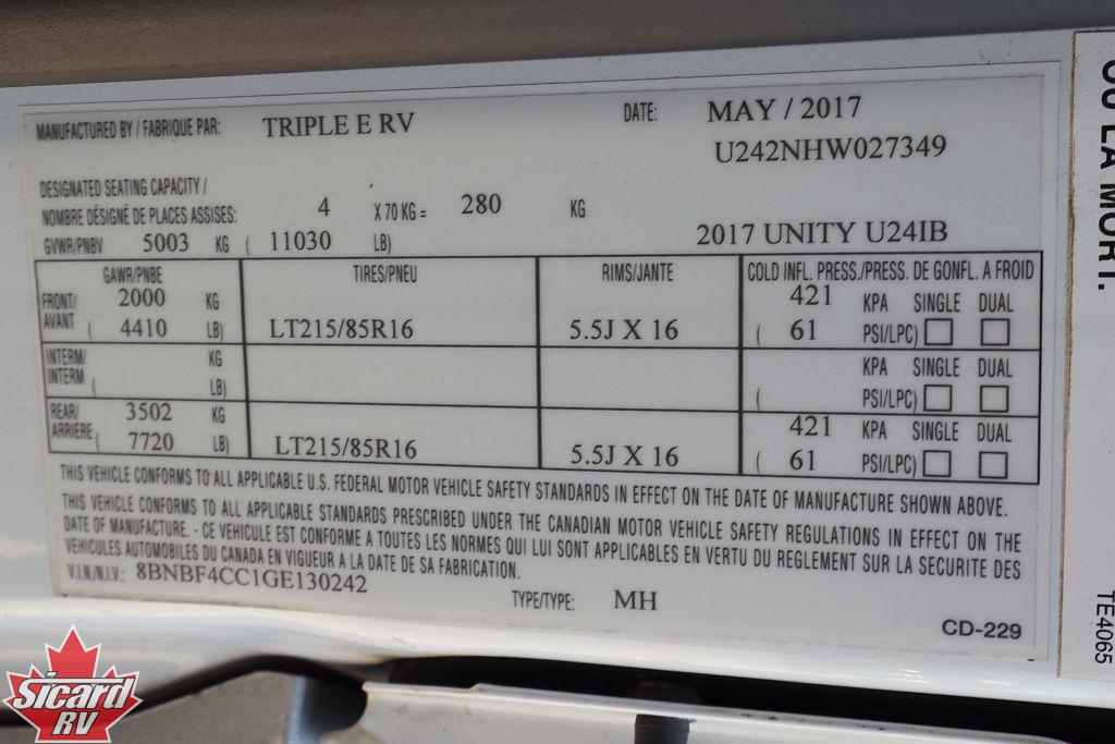 2017 LEISURE TRAVEL VANS UNITY 24IB