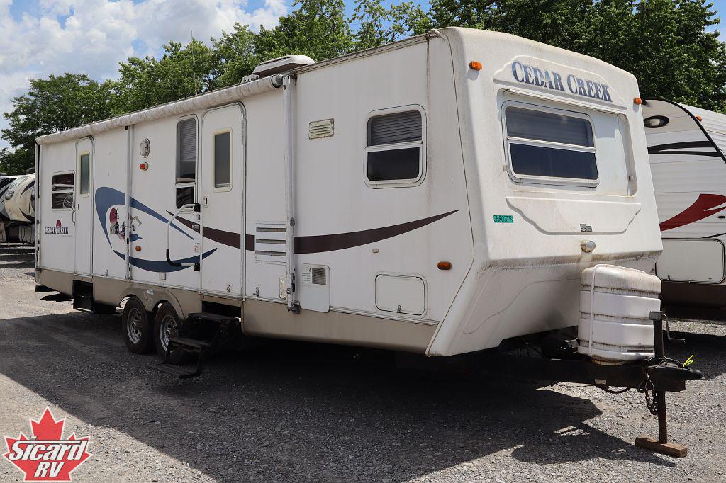 2002 FOREST RIVER CEDAR CREEK 30FKS