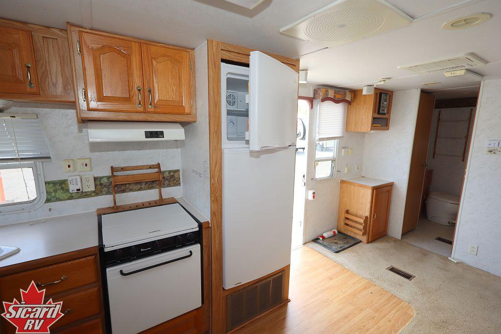 2002 FOREST RIVER CEDAR CREEK 30FKS
