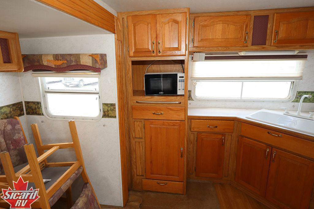 2002 FOREST RIVER CEDAR CREEK 30FKS