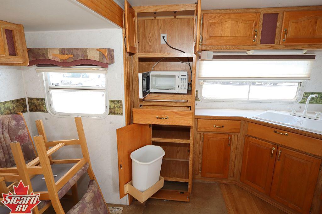 2002 FOREST RIVER CEDAR CREEK 30FKS