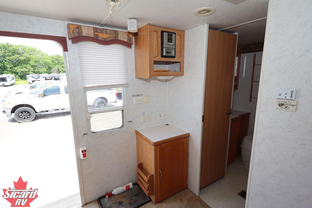 2002 FOREST RIVER CEDAR CREEK 30FKS