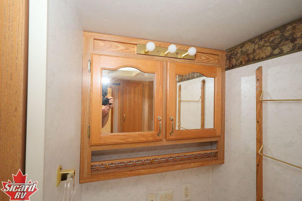 2002 FOREST RIVER CEDAR CREEK 30FKS