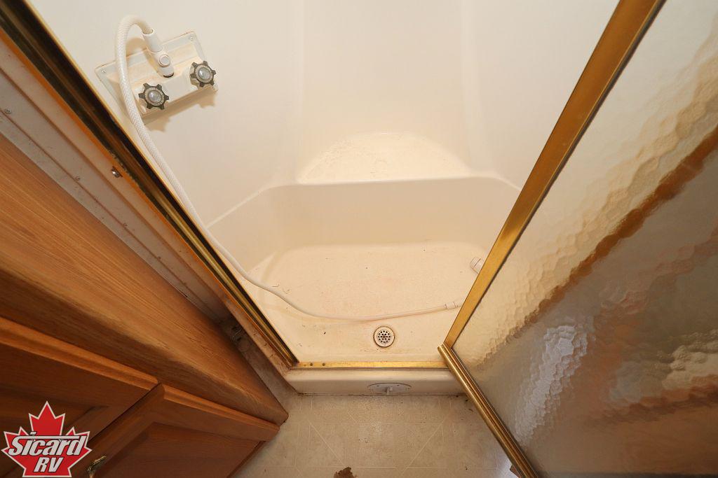 2002 FOREST RIVER CEDAR CREEK 30FKS