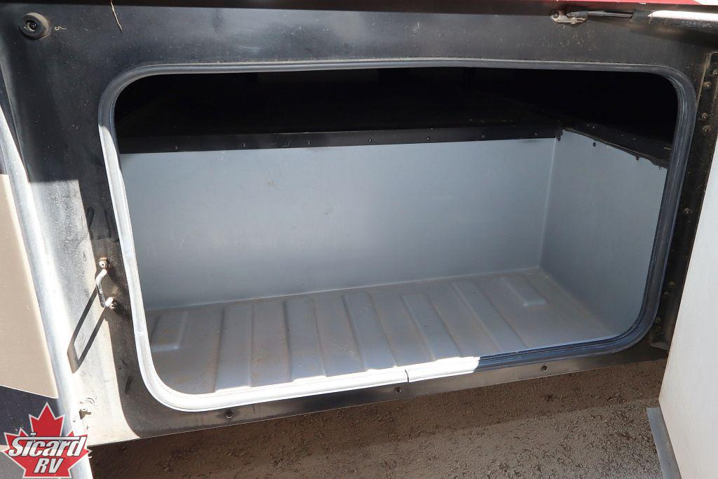 2019 HOLIDAY RAMBLER VACATIONER 35K