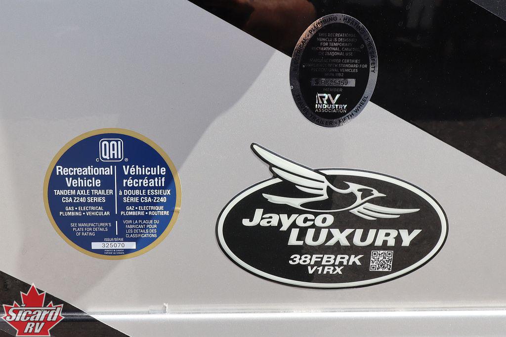 2027 JAYCO PINNACLE 38FBRK