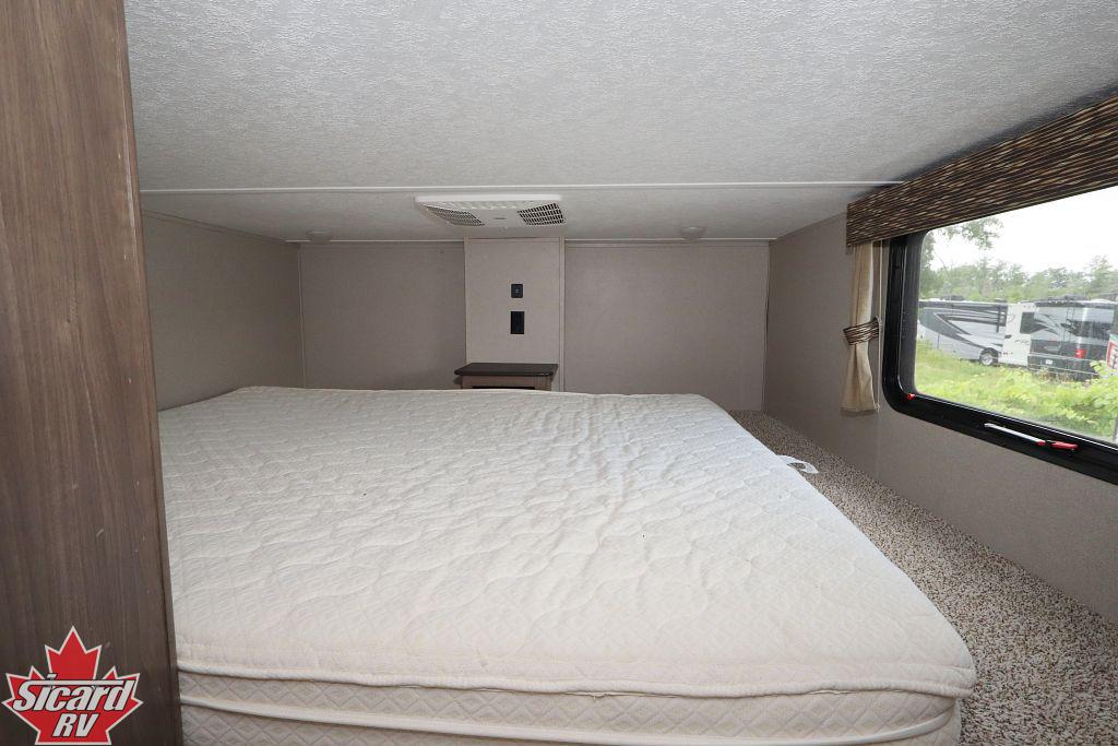2018 KEYSTONE RETREAT 39LOFT