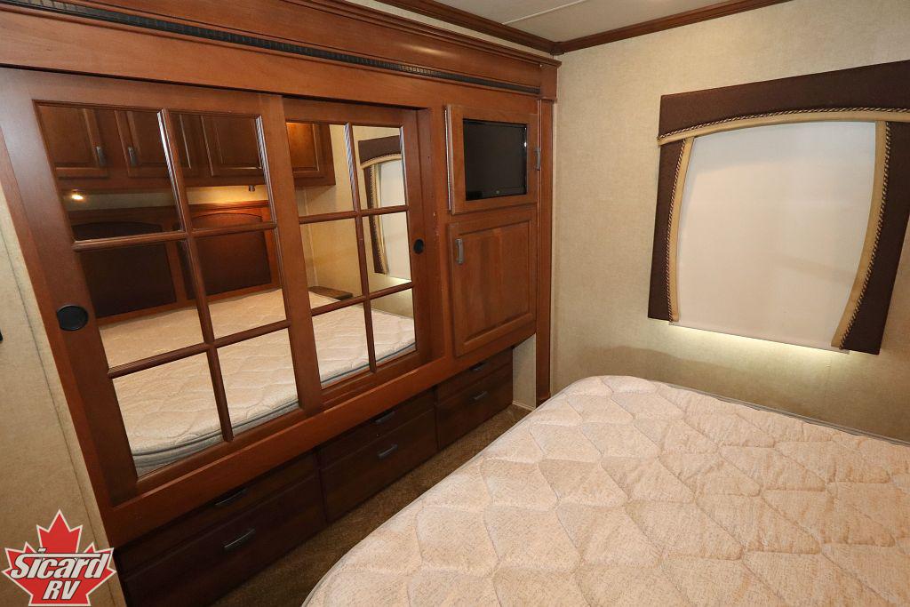 2015 JAYCO SENECA 37FS