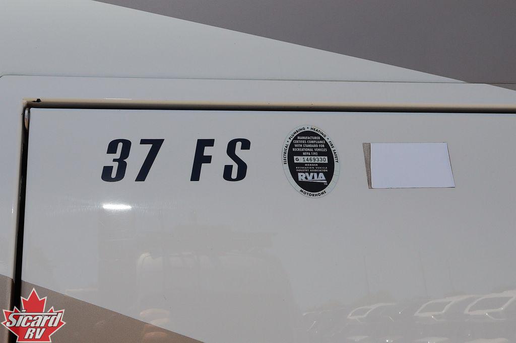 2015 JAYCO SENECA 37FS