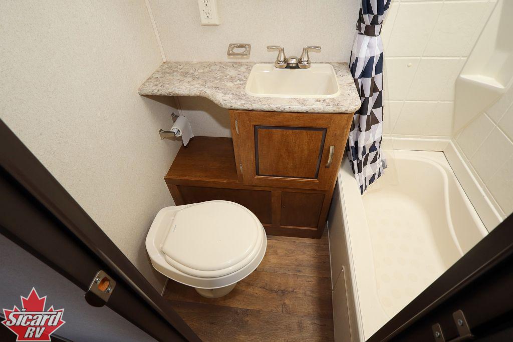 2018 FOREST RIVER WILDWOOD 31KQBTS
