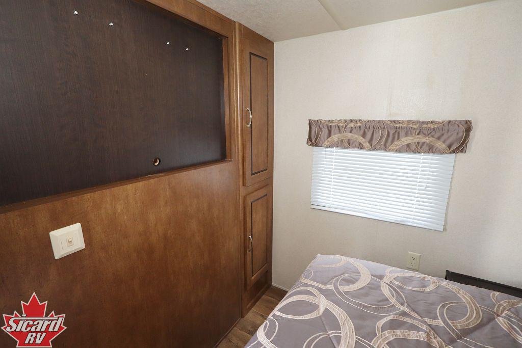 2018 FOREST RIVER WILDWOOD 31KQBTS